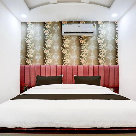 Hotel O Star Gválijar Kültér fotó