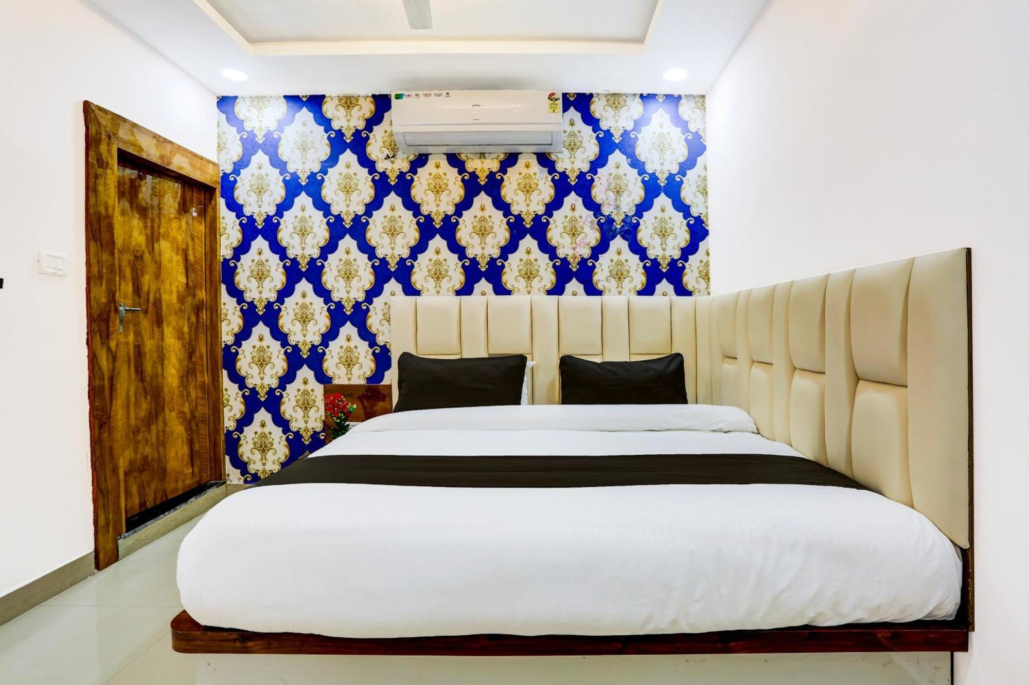 Hotel O Star Gválijar Kültér fotó