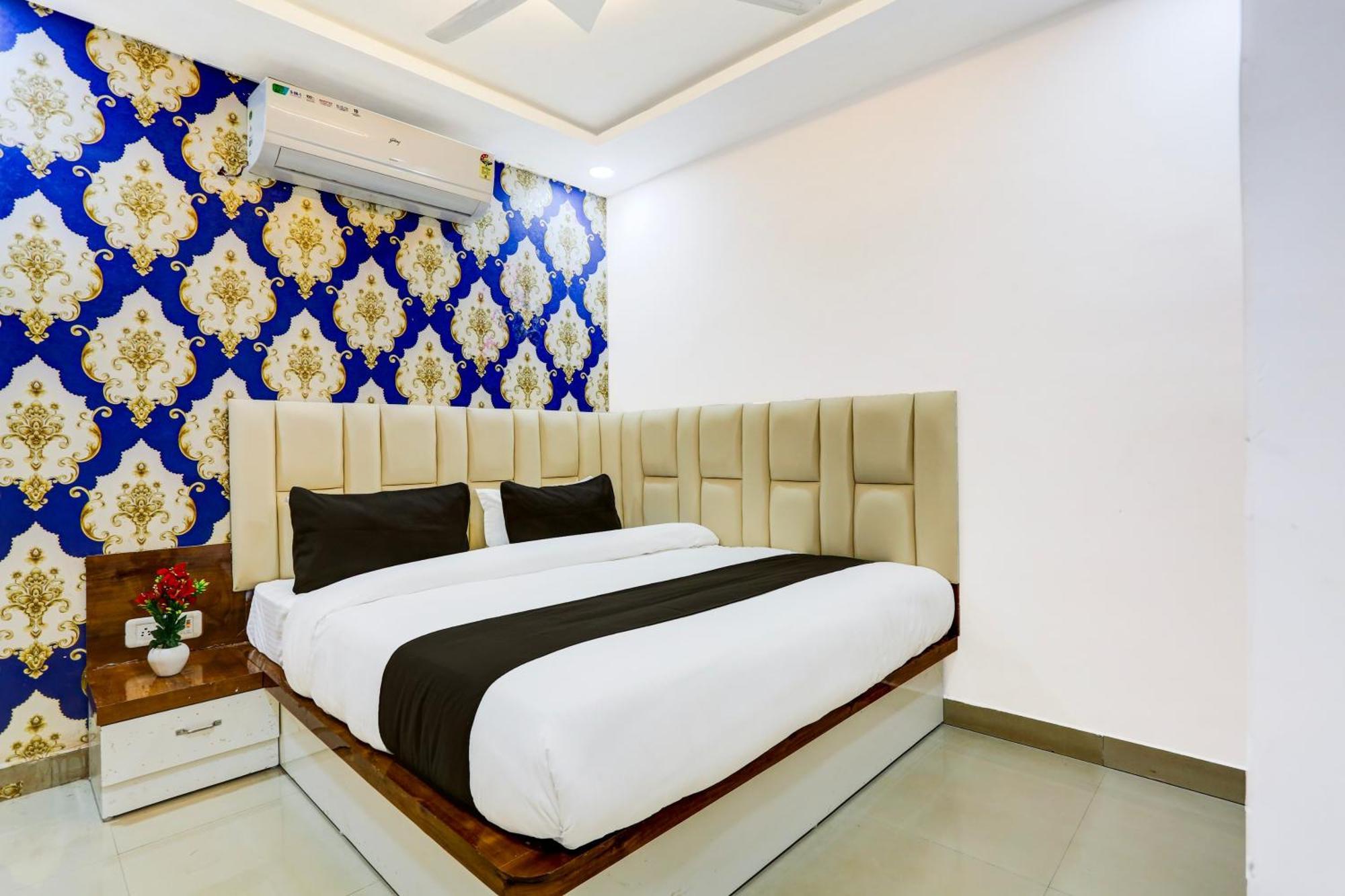 Hotel O Star Gválijar Kültér fotó
