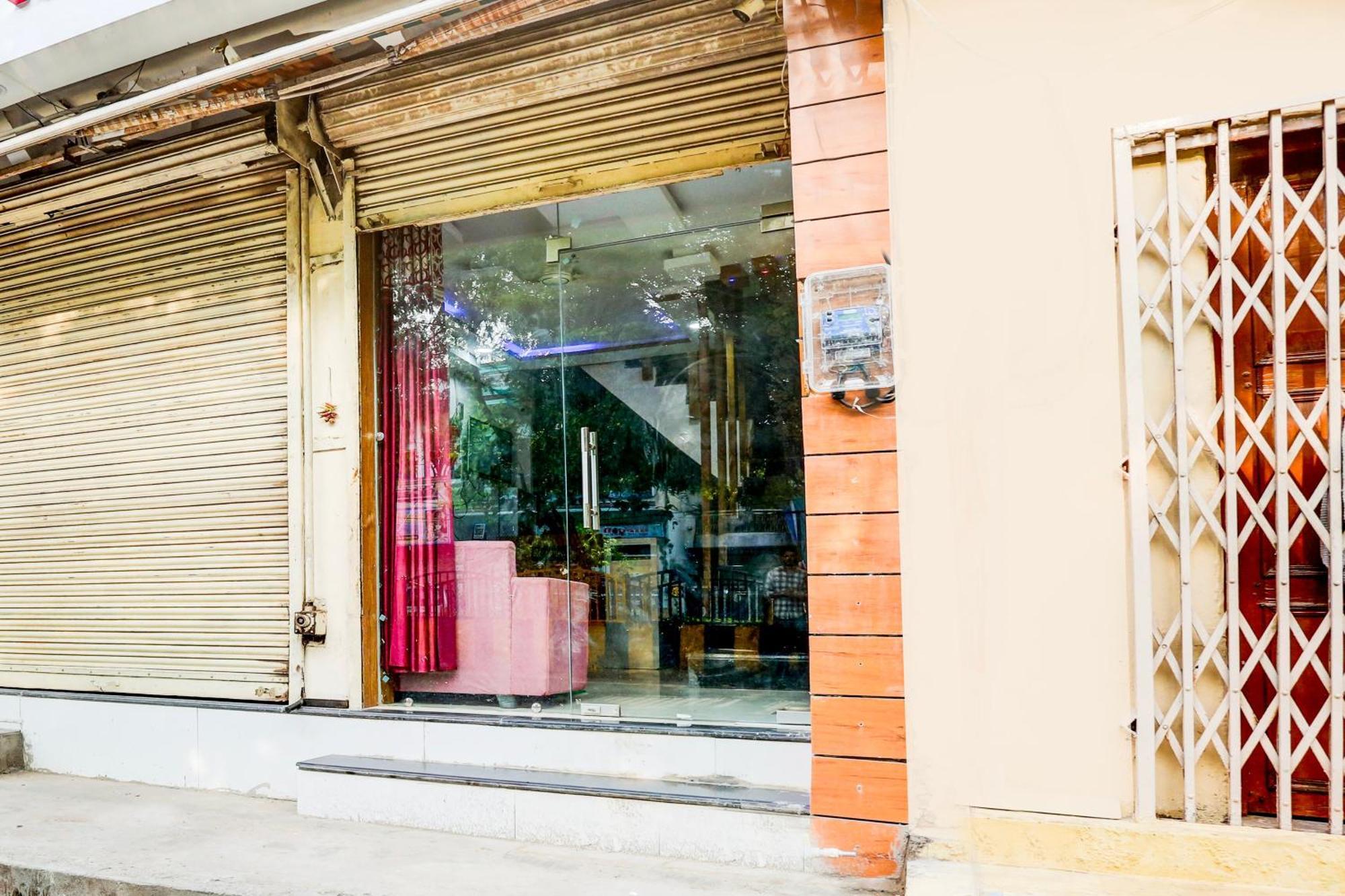 Hotel O Star Gválijar Kültér fotó